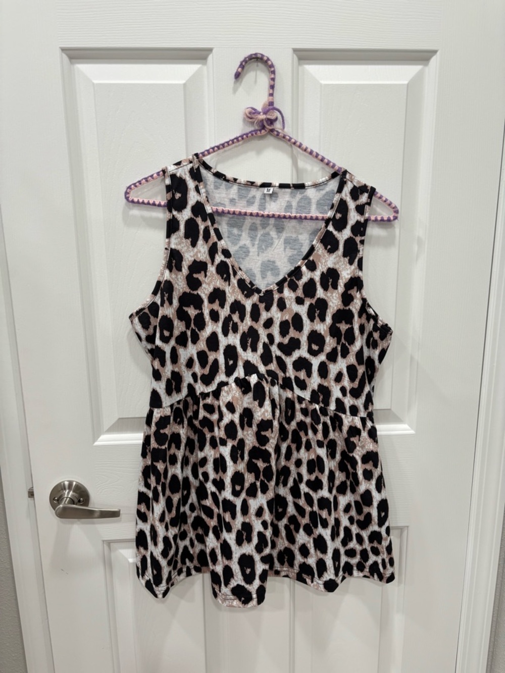 Sleeveless Leopard Print V-Neck Tank Top - Black & Cream size Med $12 nwt